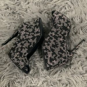 Steve Madden booties